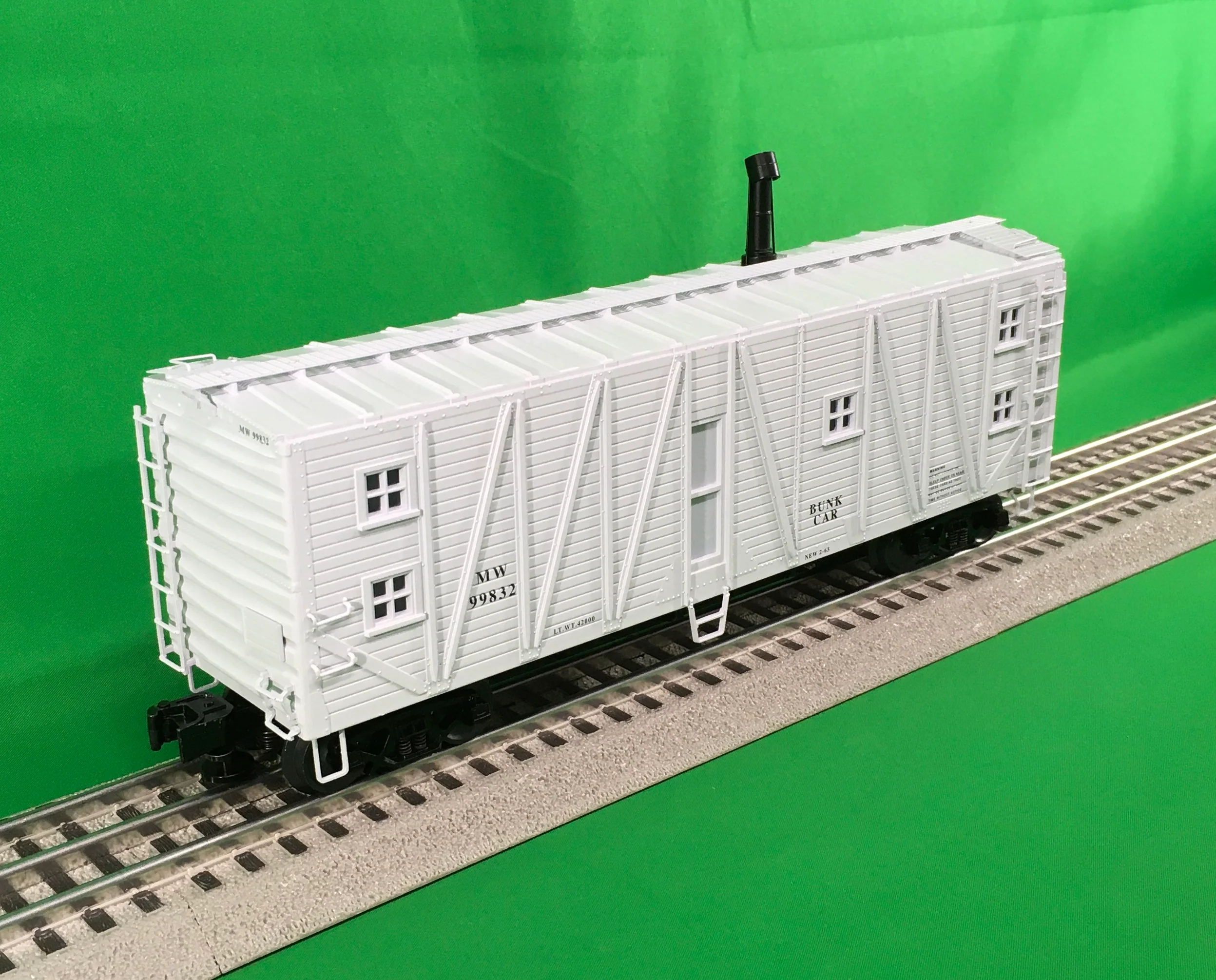 Lionel 1926181 - Bunk Car "MOW" #99832 - Image 3