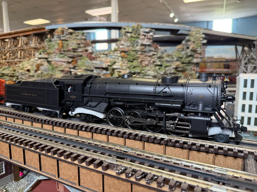 Lionel 2531070 - Legacy USRA Heavy Mikado Steam Locomotive "Central New Jersey" #859 - Image 3