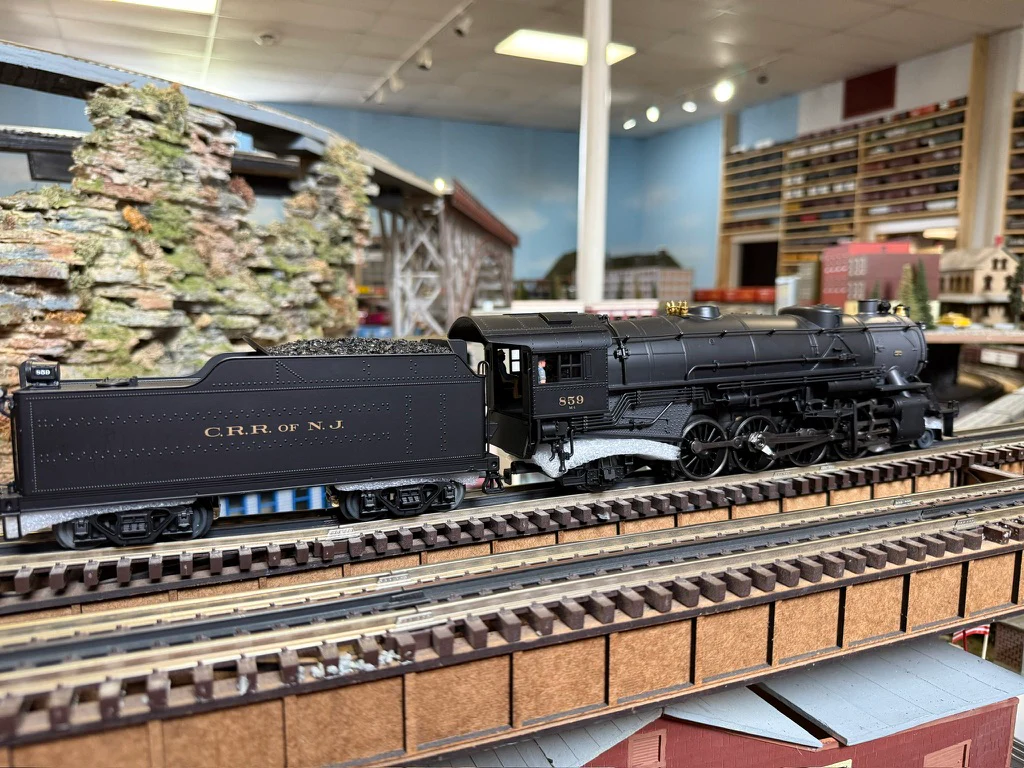 Lionel 2531070 - Legacy USRA Heavy Mikado Steam Locomotive "Central New Jersey" #859 - Image 5