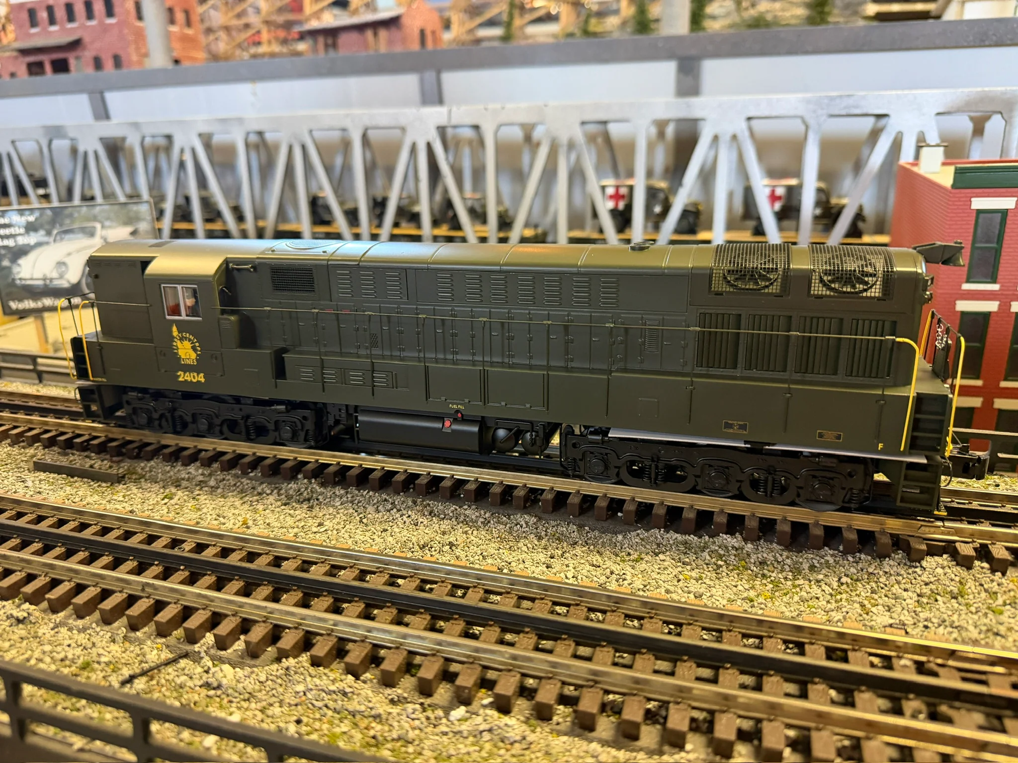 Lionel 2533671 - Legacy TrainMaster Diesel Locomotive "Central of New Jersey" #2404 - Image 4