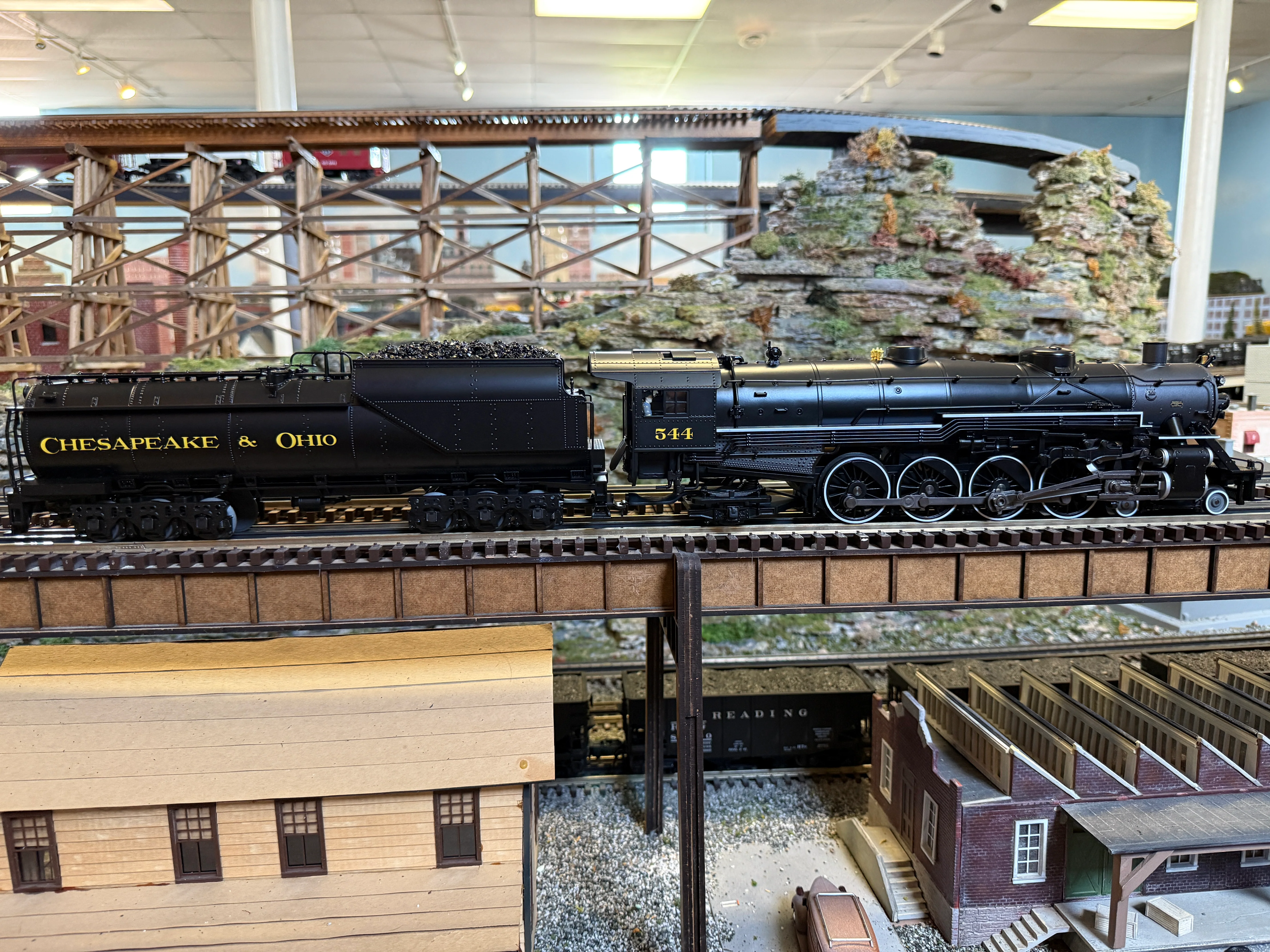 Lionel 2531690 - Legacy Mountain Steam Locomotive "Chesapeake & Ohio" #544 - Custom Run for MrMuffin'sTrains - Image 4