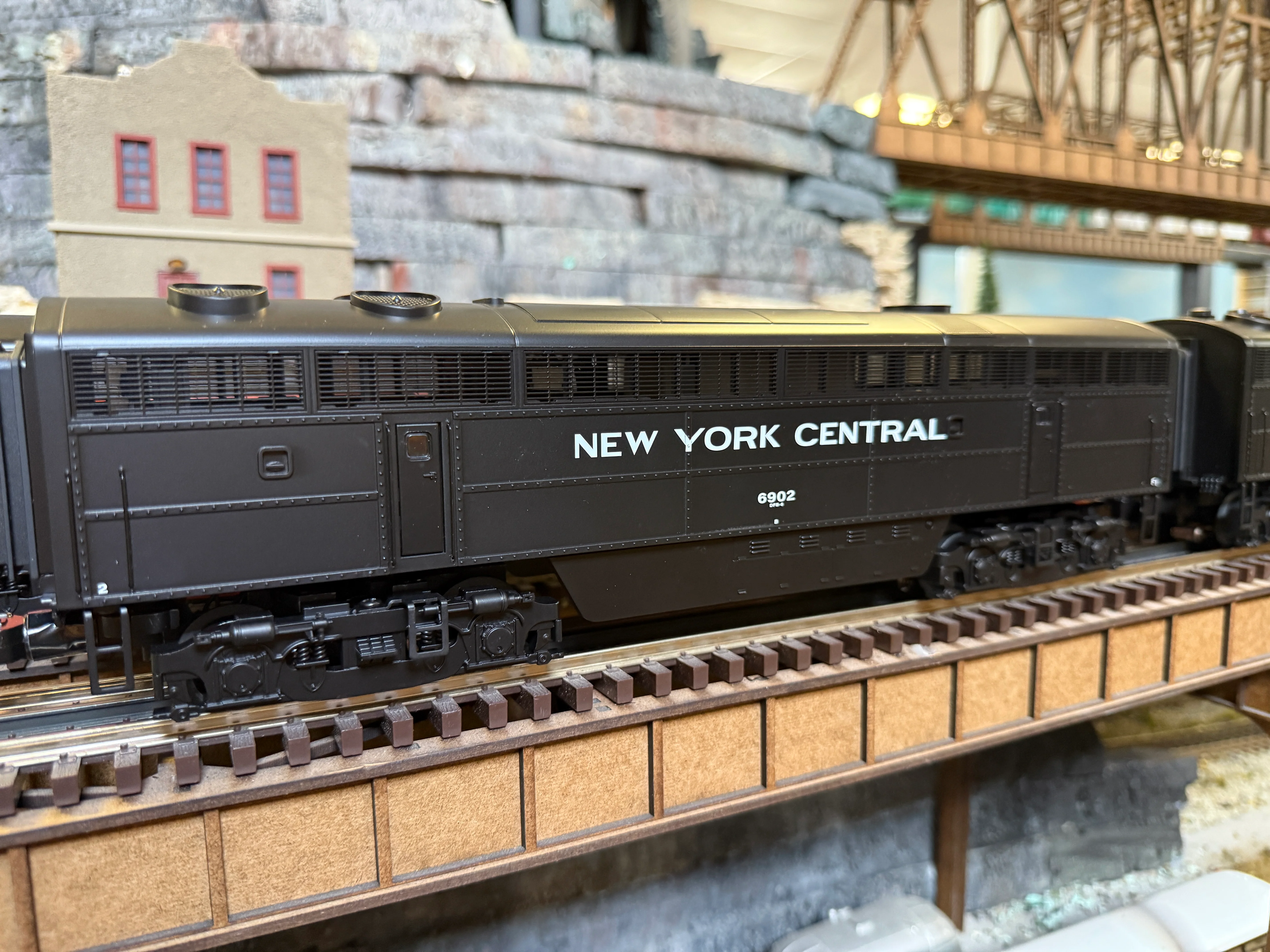 Lionel 2533949 - C Liner Superbass "New York Central" #6901 (Non-Powered) - Custom Run for MrMuffin'sTrains - Image 3