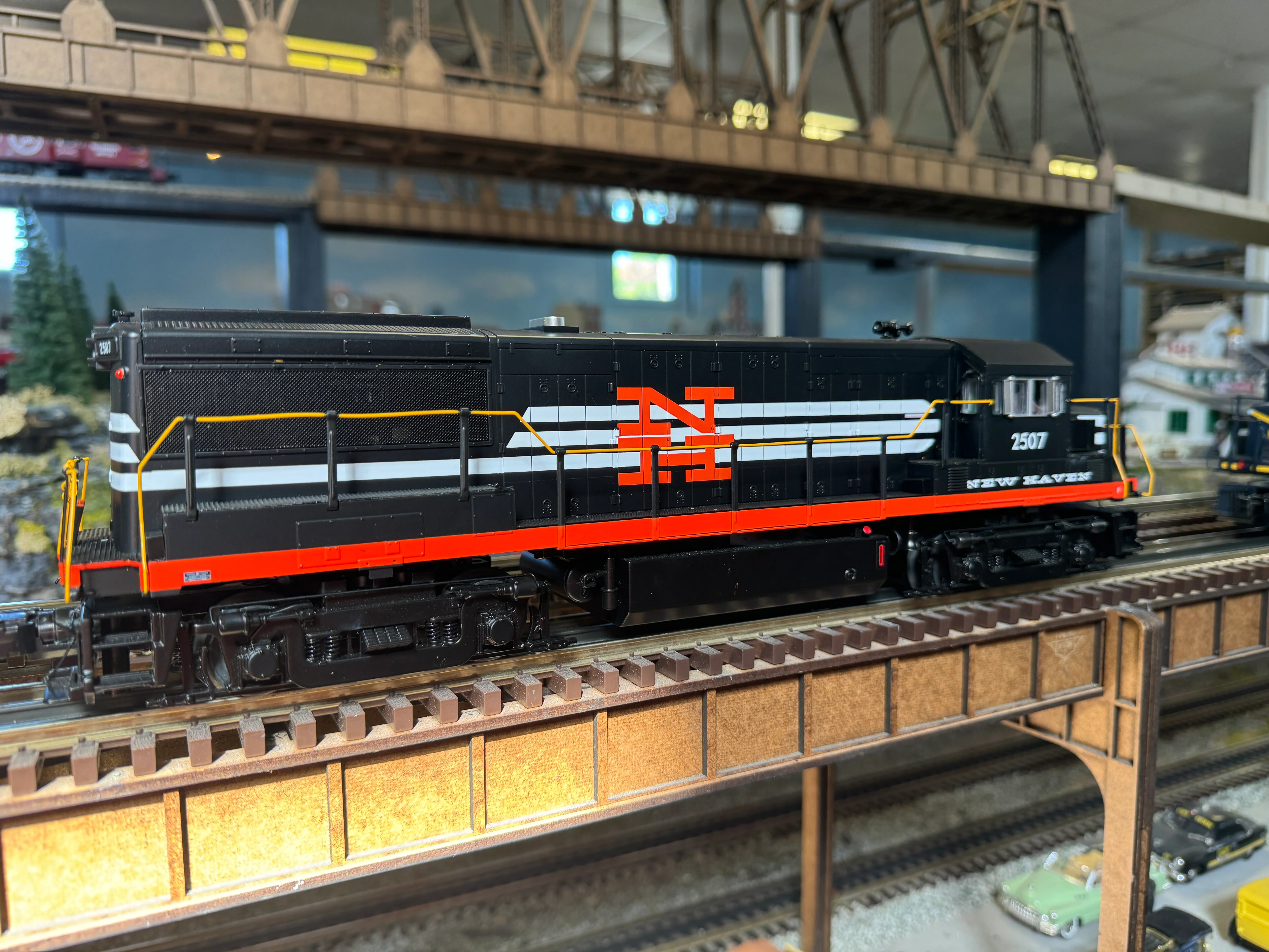 MTH 20-21845-1 - U25B Diesel Engine "New Haven" #2507 w/ PS3 - Image 6