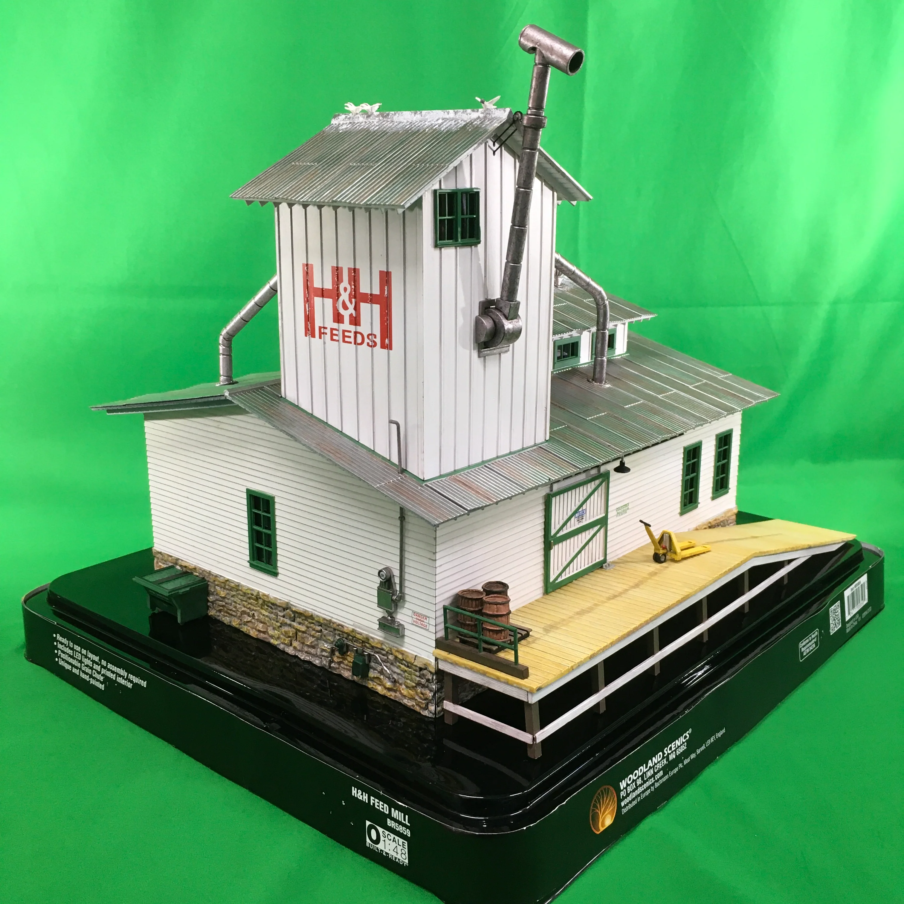 Woodland Scenics BR5859 - H&H Feed Mill - Image 11