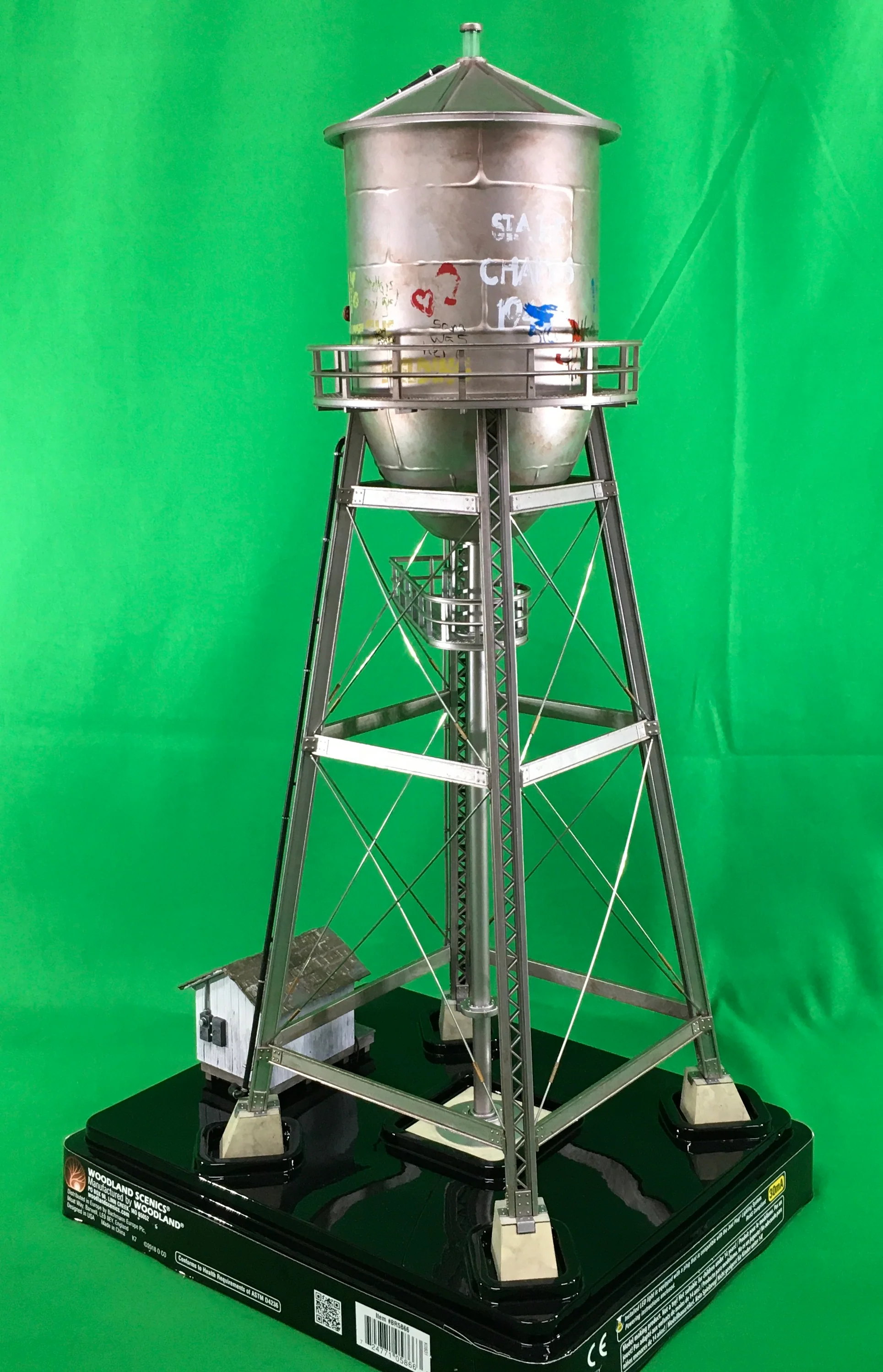 Woodland Scenics BR5866 - Rustic Water Tower - Image 4